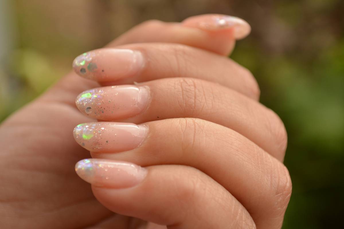 Side-by-side comparison showing nail surface smoother results vs untreated nail